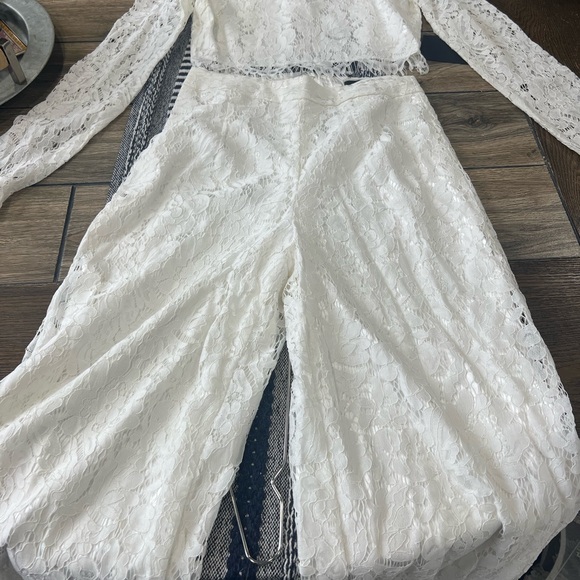 Lulus size small white lace matching set - Picture 3 of 3